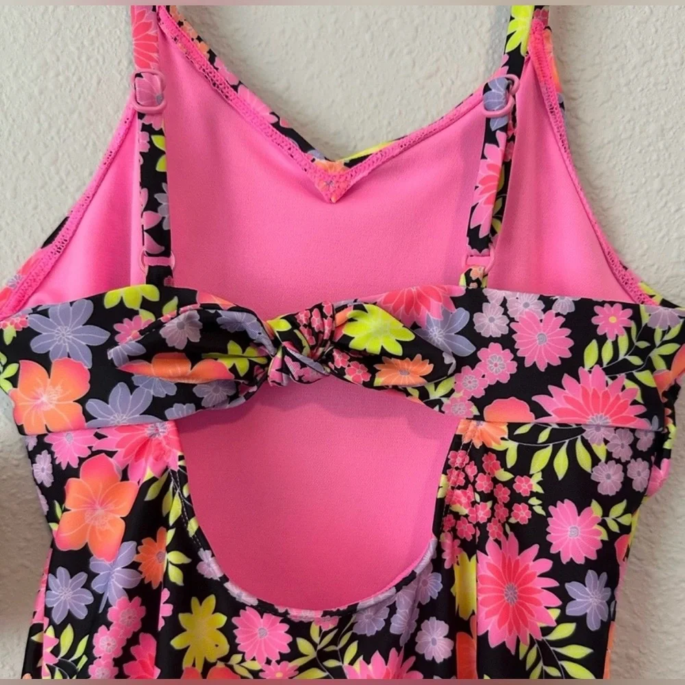 Thereabouts Girls Sweet Daisy One Piece Swimsuit NWT Size XL 16